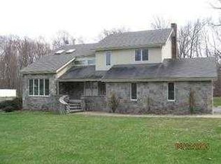 130 Spicewood Ln, Berlin, CT 06037