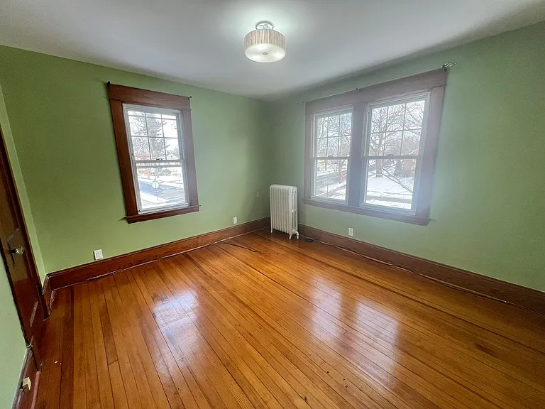 184 Hartford Ter — Photo 29