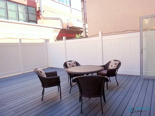 521 W 48th St #2E Photo 1