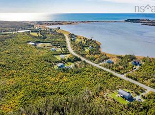 261 Leslie Rd, Halifax, NS B2Z 1T4