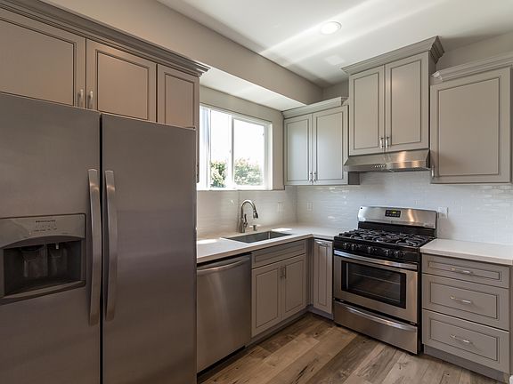 3rd image of 5651 Willowcrest Ave #5651