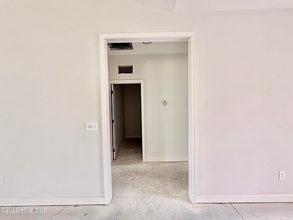 5th image of 3717 Chatsworth Drive