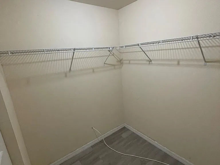 2013 NE 17th Ter — Photo 1