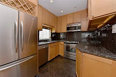 Rented by R New York