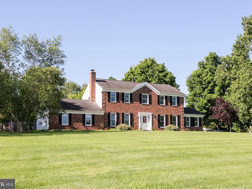 1st image of 7394 Minter Ln