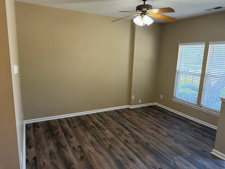 128 Autumn Falls Dr — Photo 4