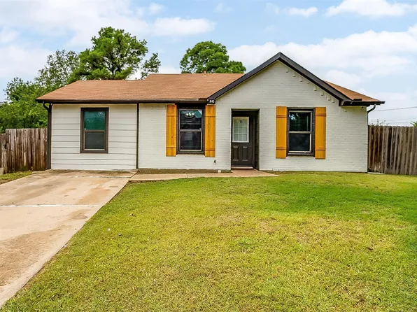 845 Pine Mountain Dr, Burleson, TX 76028