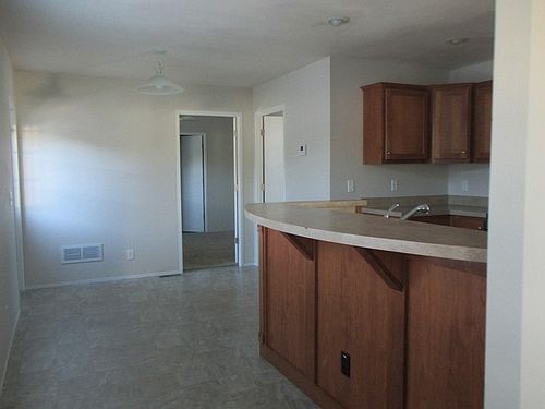 3rd image of 1515 SE Summer Park Dr