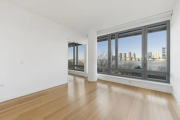 Rented by R New York | media 26