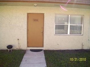 5205 NW 23rd St, Lauderhill, FL 33313
