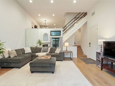 6930 De Celis Pl Unit 16, Van Nuys, CA, 91406
