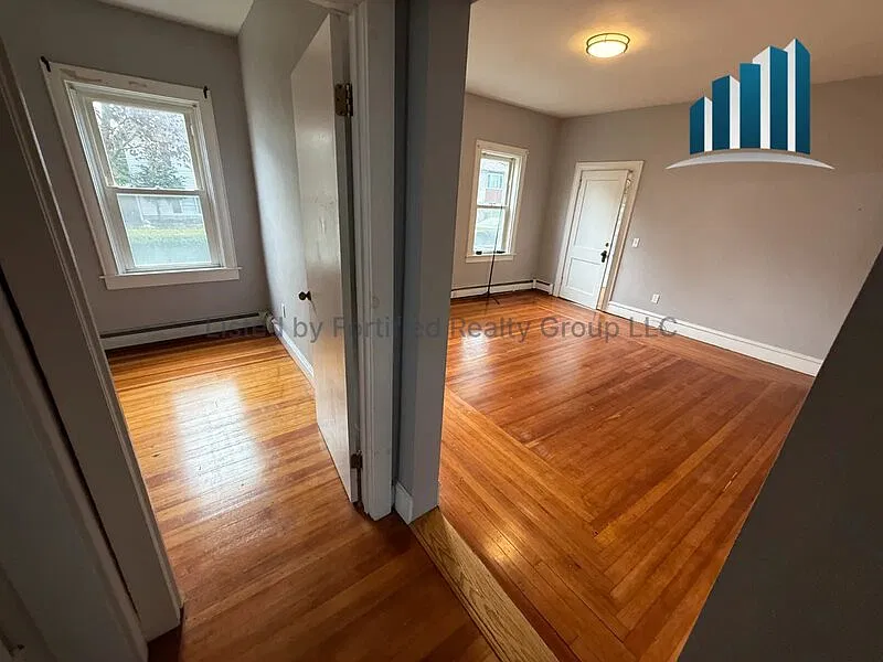 South End — Photo 2