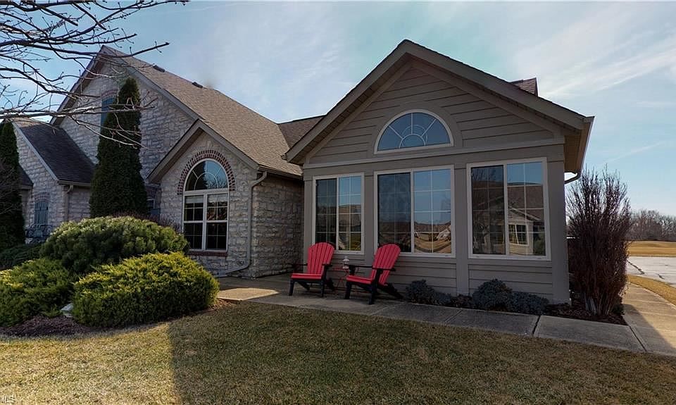 1st image of 2850 Canterbury Cir #9-D