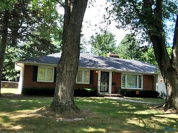 1740 Wilshire Blvd, Toledo, OH 43614