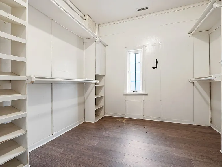 706 N White St — Photo 18