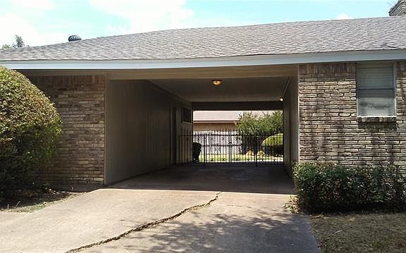 4th image of 1001 Shadywood Ln