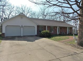 1739 Greenridge Ct, Jefferson City, MO 65101