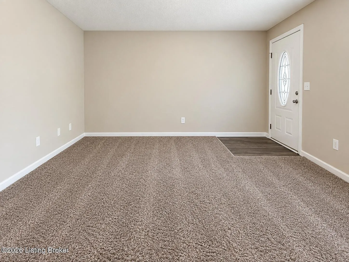 2 bed, 1.0 bath, 750 sqft, $1,050 — Photo 2