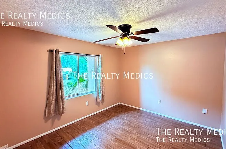 12209 Coral Reef Dr — Photo 17