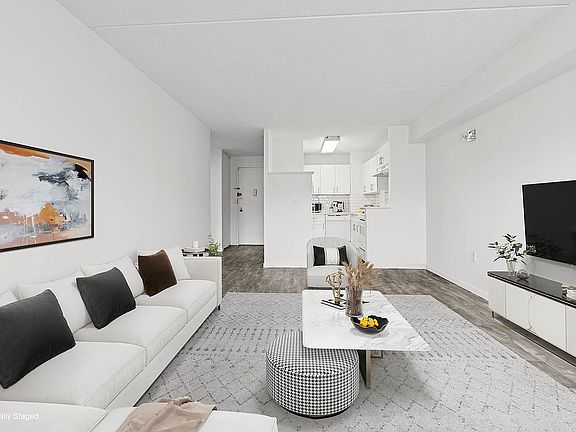 3rd image of 301 W 110th St APT 2A