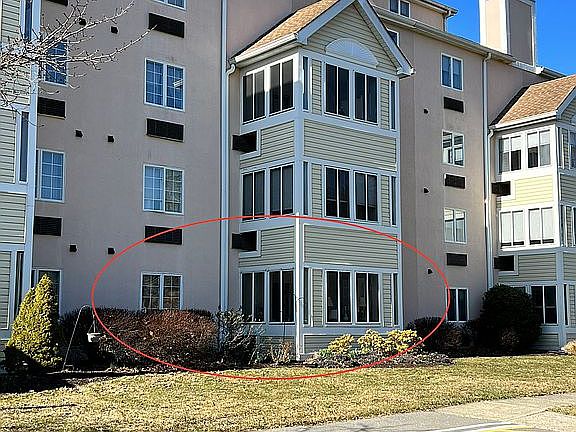 3rd image of 3 Village Cir APT 105
