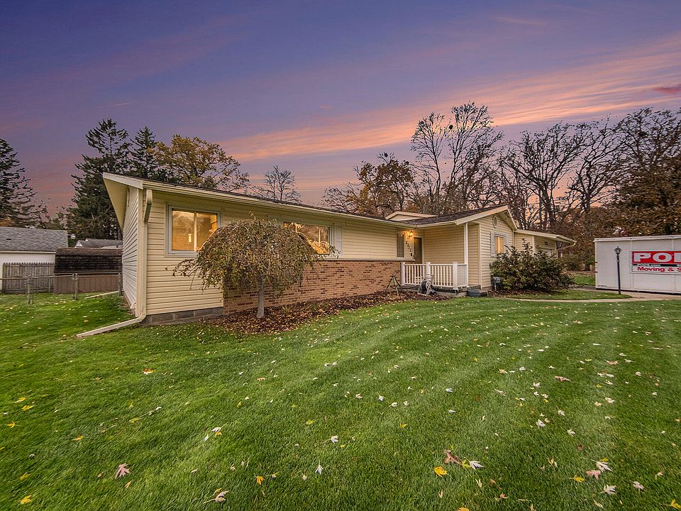2311 Foote Manor Dr, Jackson, MI 49203 Zillow