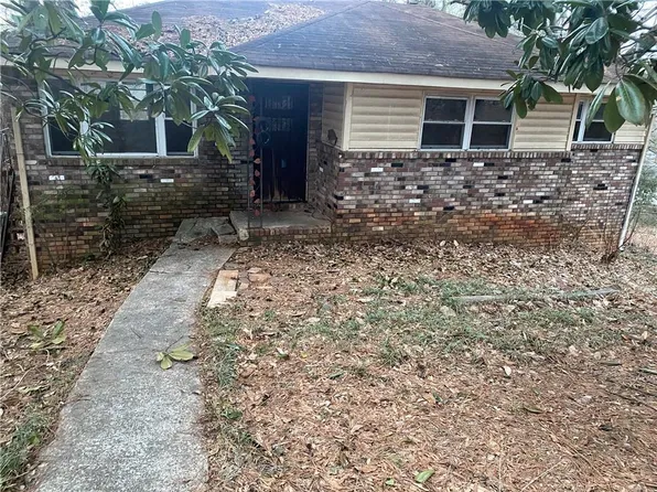 161 Woods Dr NE, Marietta, GA 30060