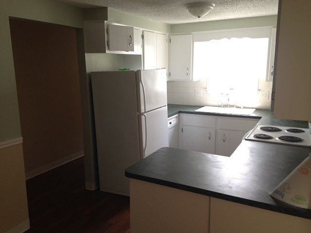 2nd image of 81 Sundridge Dr
