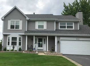 802 Medford Dr, Carol Stream, IL 60188