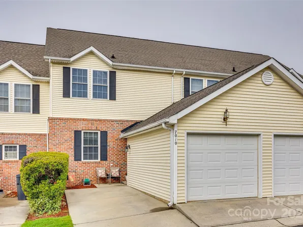 7010 Elm Hill Ct, Charlotte, NC 28217