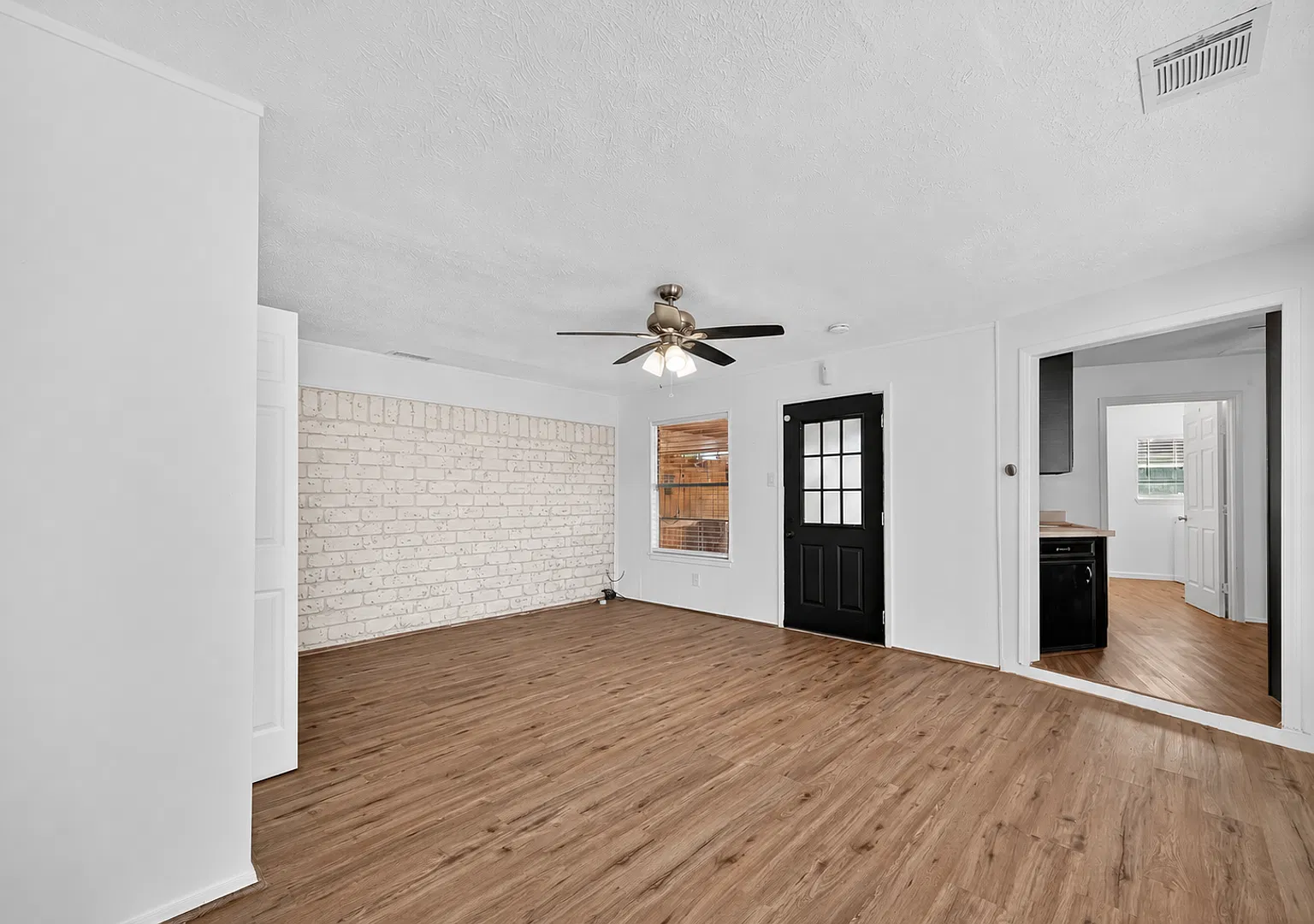 9858 Sageaspen Ln — Photo 1