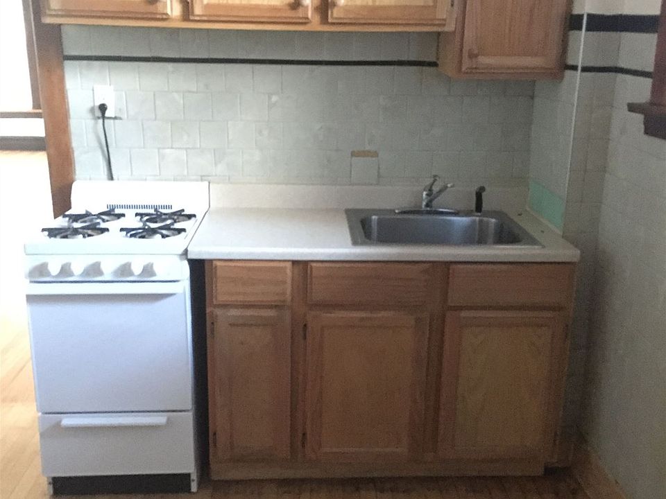 2236-1 Kitchen