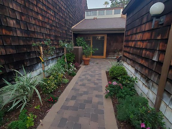 2nd image of 9417 Friendly Woods Ln