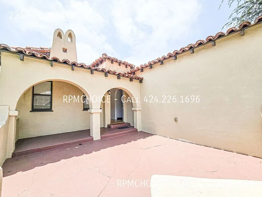 Quiet 3bd/2ba House 2400 sqft — Photo 2