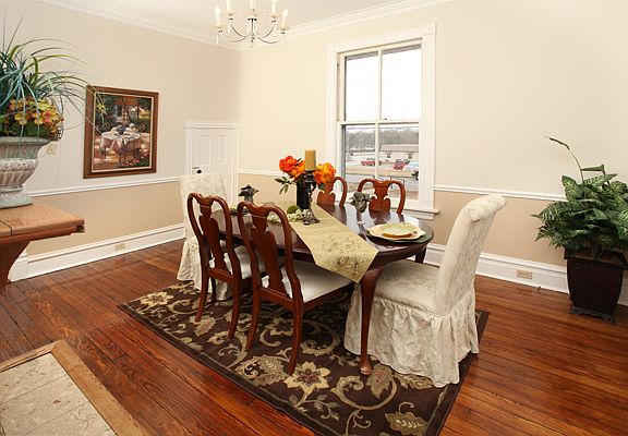 5th image of 108 N Taylor Ave