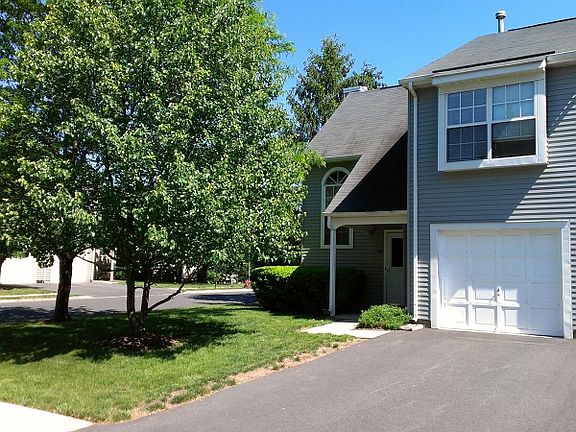 3rd image of 250 Resnik Ct