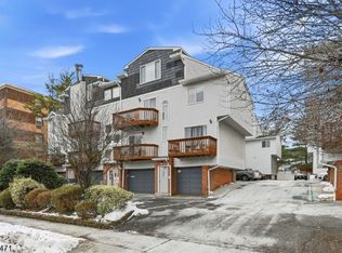 31 Fairmount Ave, Hackensack City, NJ 07601