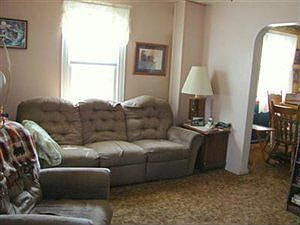 3rd image of 890 McArthur Dr