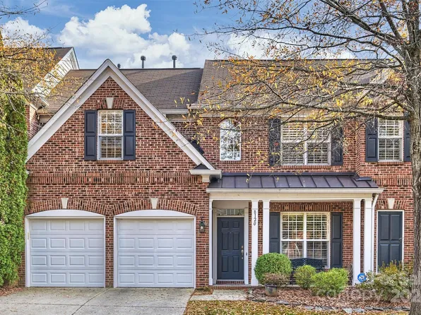 8120 Oratorio Pl, Charlotte, NC 28270