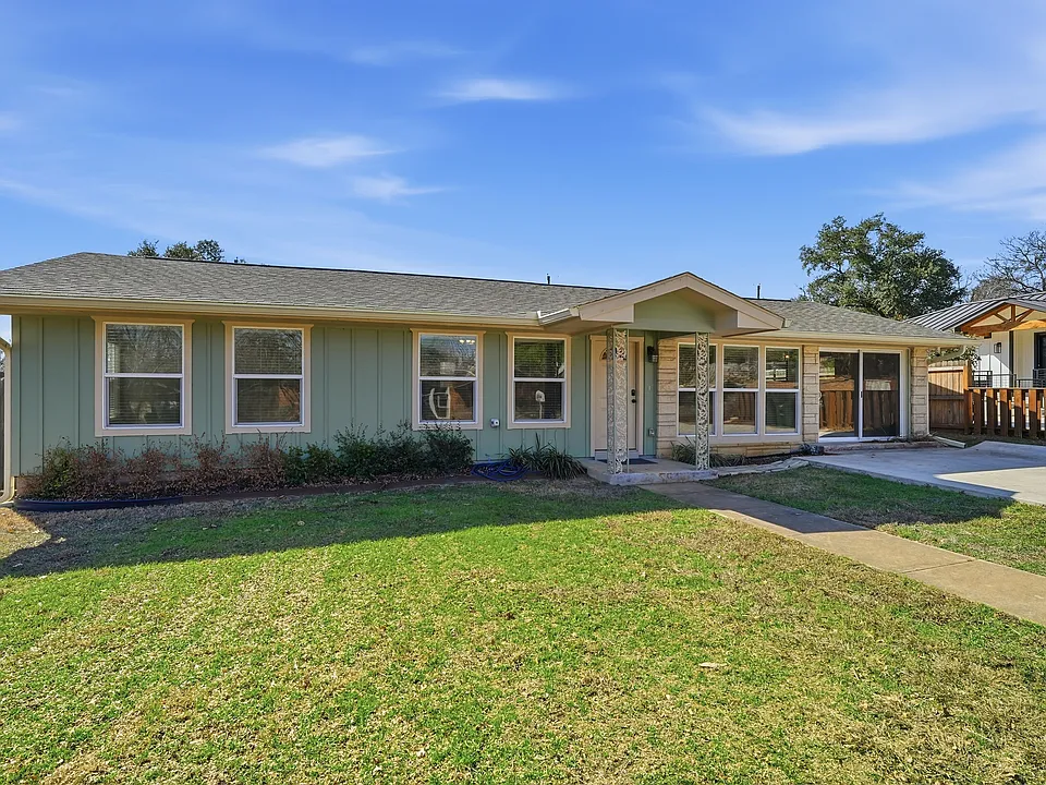 1409 Highland Dr