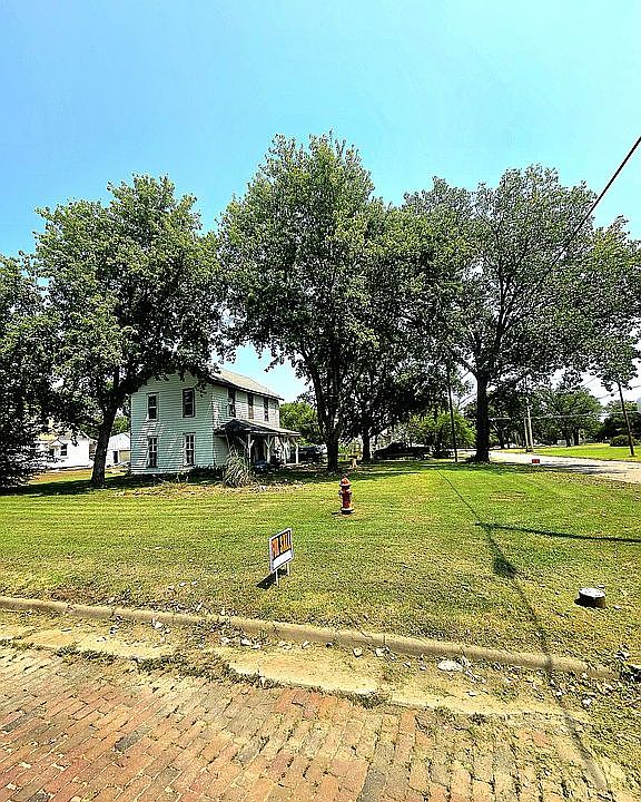 1st image of 502 N Maple St