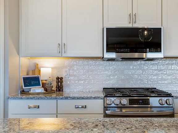 5th image of 1501 Valley Bluffs Dr SE