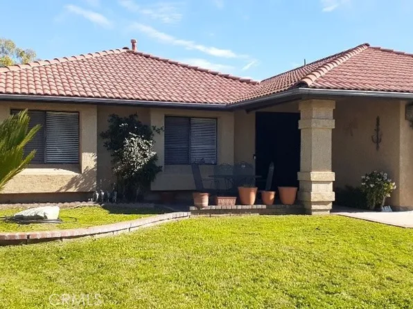 1484 Pepper Tree Dr, Hemet, CA 92545