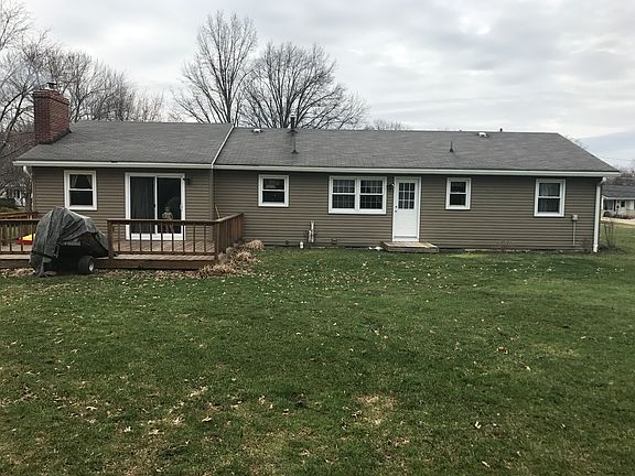5th image of 1383 Edgewood Dr