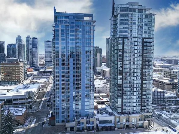 215 N 13th Ave SW #2104, Calgary, AB T2R 0V6