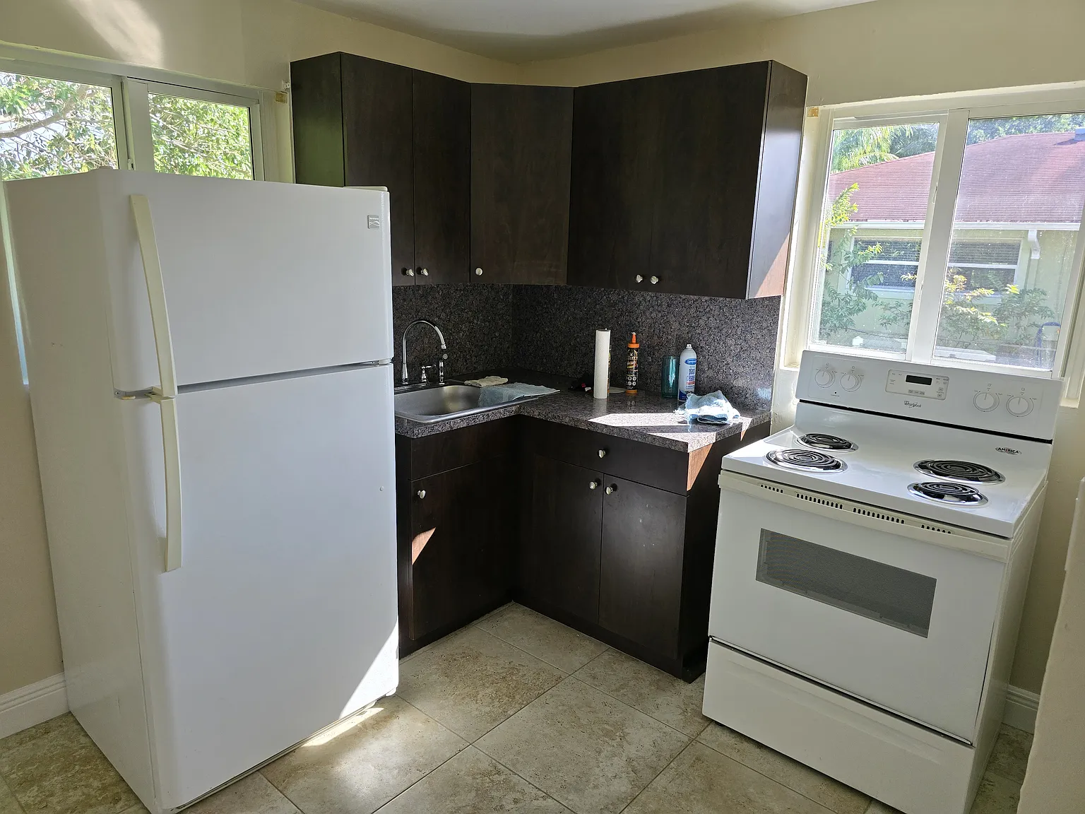 1221 NW 34th Ave — Photo 4
