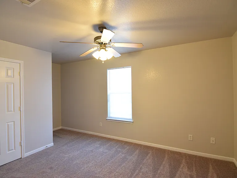 1706 Walker Place Blvd — Photo 9