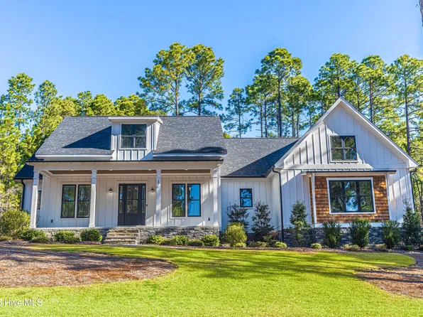 220 Plantation Drive, Southern Pines, NC 28387