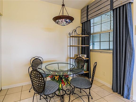 5th image of 205 Waterside Cir Unit 202