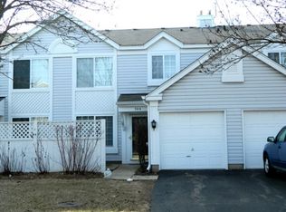 366 Bunker Hill Cir, Aurora, IL 60504